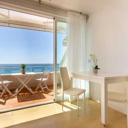 Roca Chica - Parking - Frente Playa - Terraza - Wifi - Bajondillo Y Carihuela Apartment *